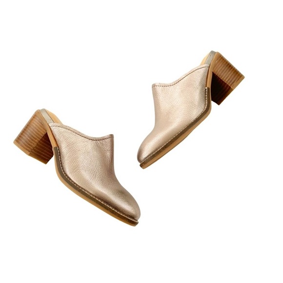 Hush Puppies Shoes - HUSH PUPPIES Hannah Gold Metallic Leather Mule 6.5 NWT
